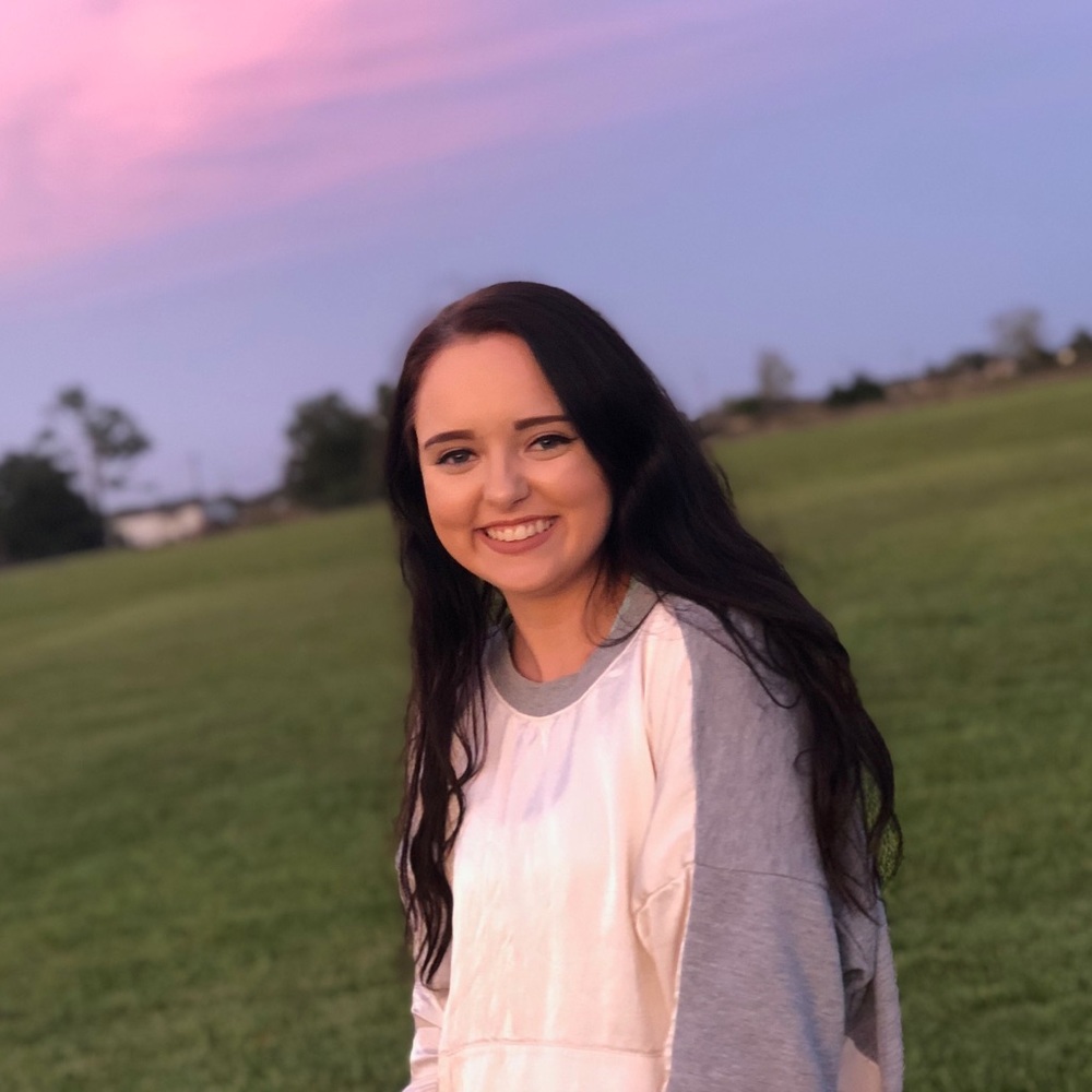 Meet your Posher, Alyssa